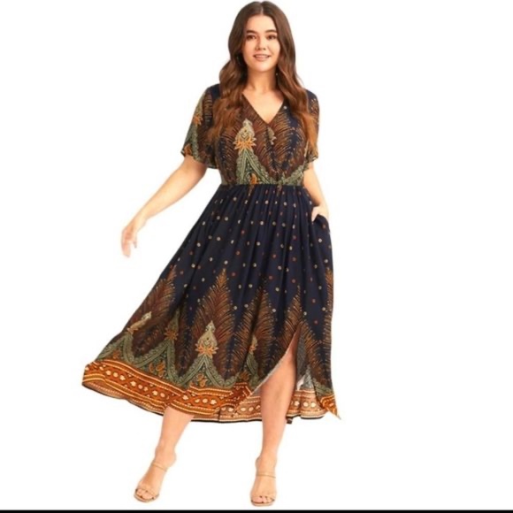 BloomChic Art Deco Print  Surplice Neck Midi Dress  W/Pockets Size 22-24 (#17) - Picture 1 of 7
